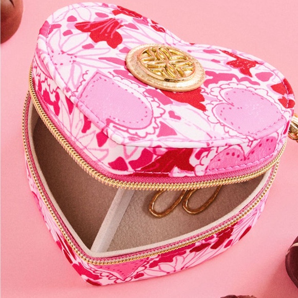 Lilly Heart Jewelry Box - Picture 10 of 10
